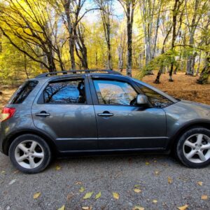 Suzuki SX4 DD-881-QD